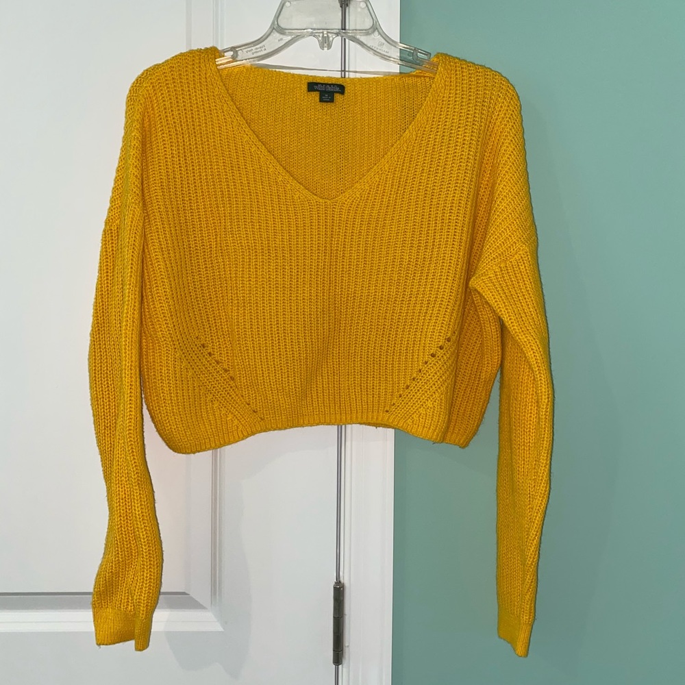 V-neck crop Sweater